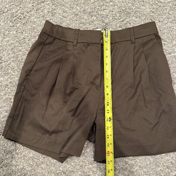 Old Navy Extra High-Rise Taylor Shorts | Adjustable Waist | Size M | Khaki Green - Picture 3 of 5